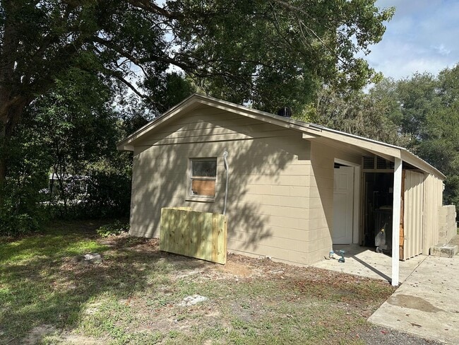 Primary Photo - 6847 N Charles Terrace