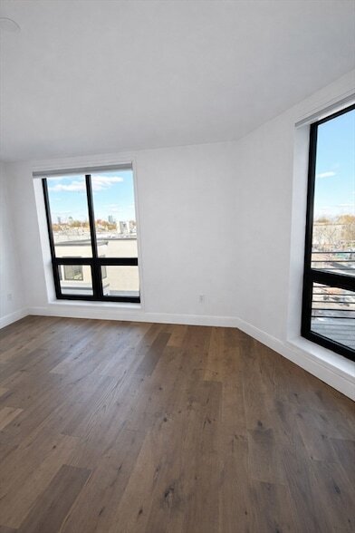 Building Photo - 1121 Dorchester Ave