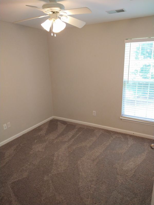 Building Photo - 118 Morell Dr