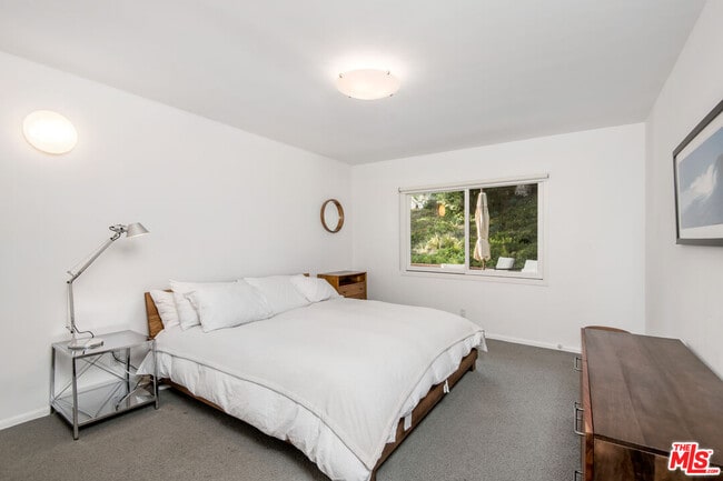 Building Photo - 16849 Adlon Rd