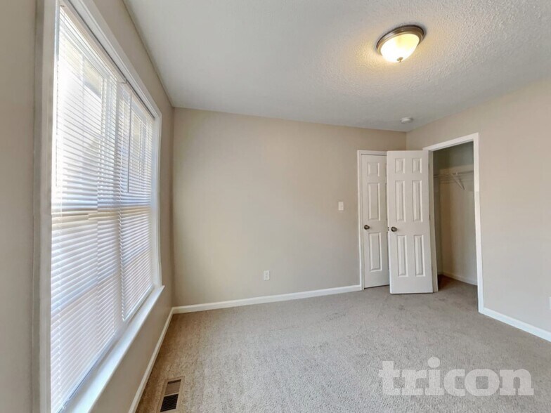 Building Photo - 76 Wild Oaks Ct