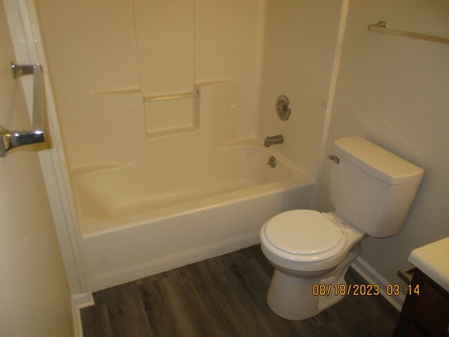 Building Photo - 3107 Fernridge Dr