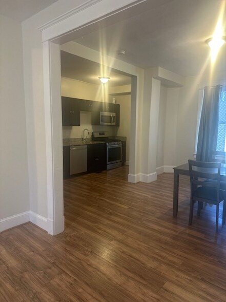 Building Photo - 3216 Gwynns Falls Pkwy