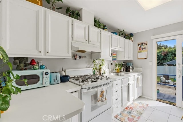 Building Photo - 274 W Laurel Ave