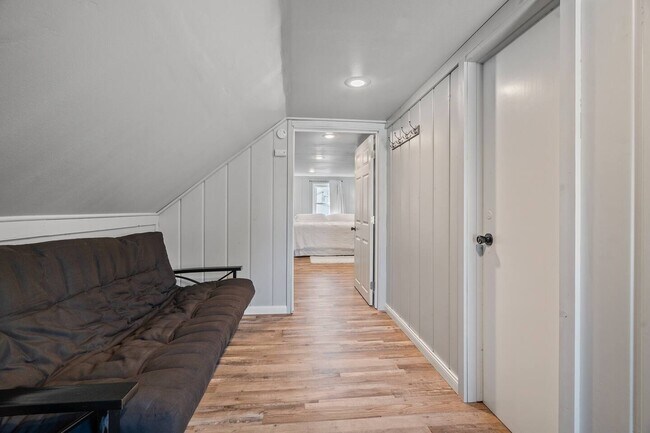 Building Photo - 1446 9th St