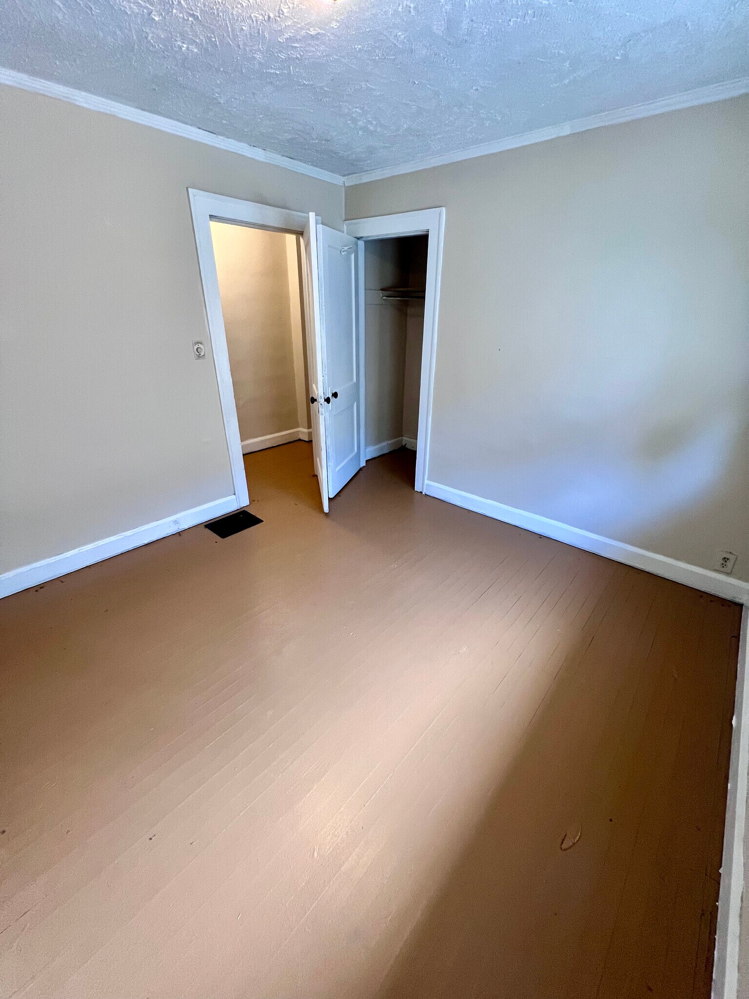 Building Photo - 3709 Boulevard Pl