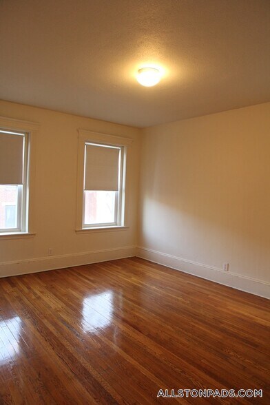 Building Photo - 1334 Commonwealth Ave