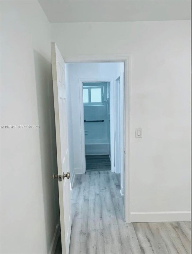 Building Photo - 3400 SW 40th Ave