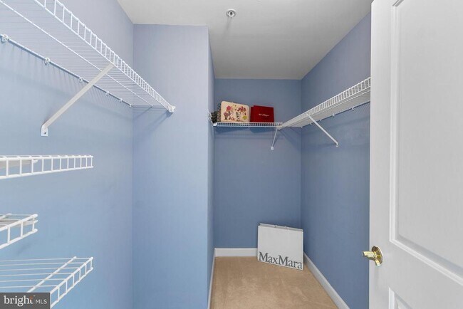 Building Photo - 485 Harbor Side St