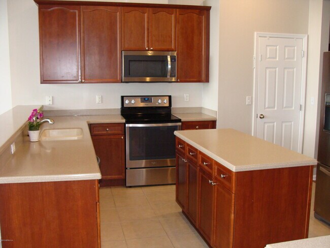 Building Photo - 2266 Cascadia Ct