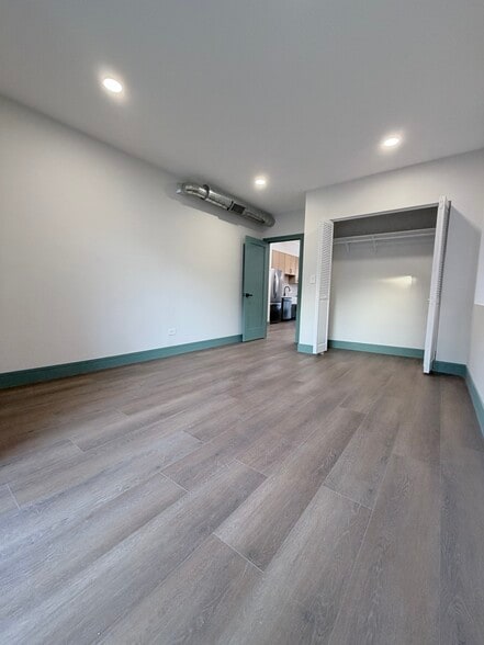 Building Photo - 1806 S Jefferson St