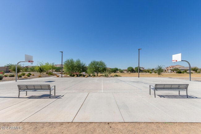 Building Photo - 8854 W Palo Verde Dr