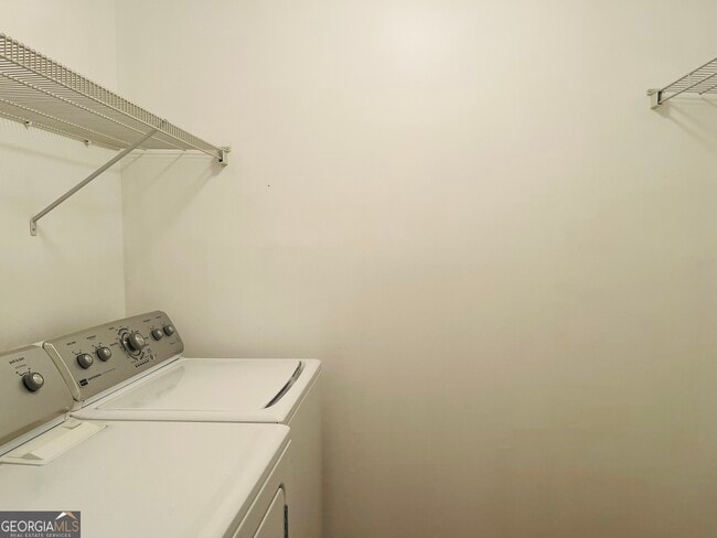 Building Photo - 306 Lenox Cir