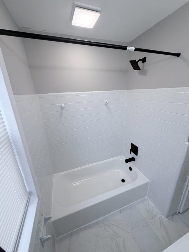 Building Photo - 5425 Whitlock Rd