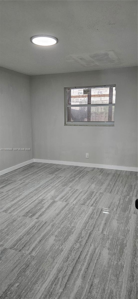 Building Photo - 1408 SW 9th Ave