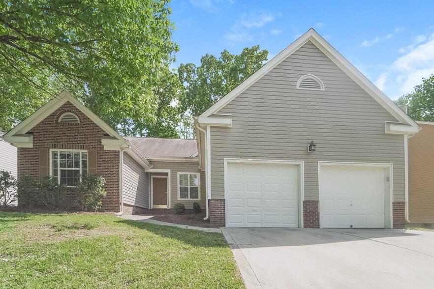 Primary Photo - 5206 Haybridge Rd