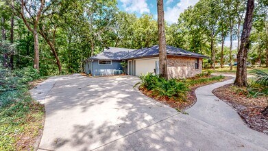 Building Photo - LOOK!  Park Avenue- 4 Bedroom/3 Bath - BEAUTIFUL!