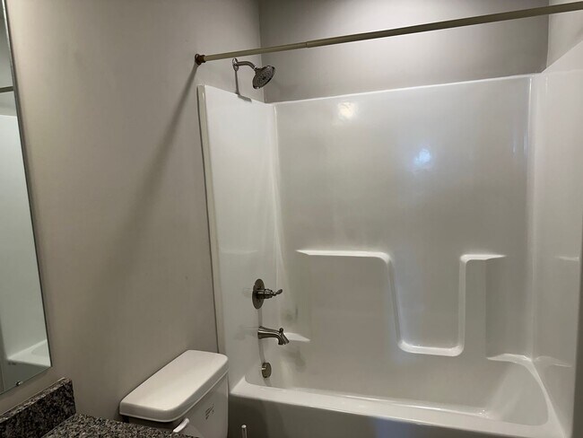 Building Photo - 1/2 off first full month rent move in special