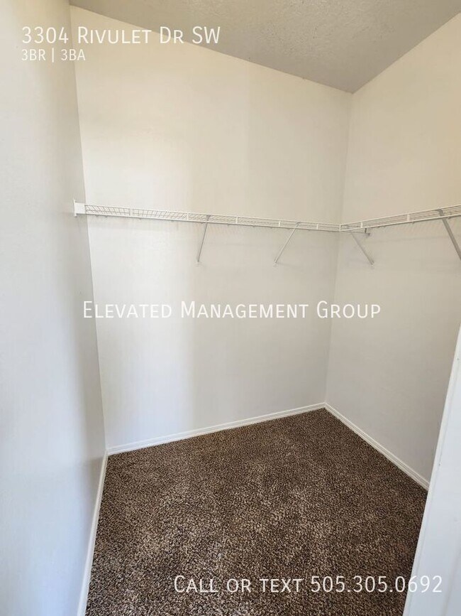 Building Photo - 3304 Rivulet Dr SW