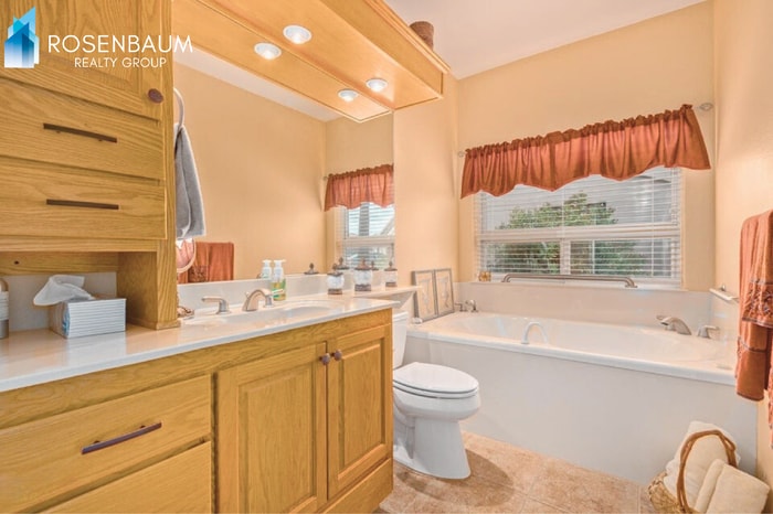 Building Photo - 15310 S Kline Pl