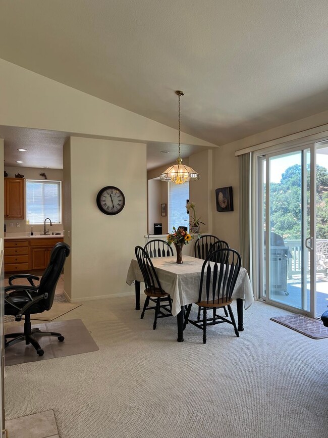 Building Photo - 6213 Kestrel Ln
