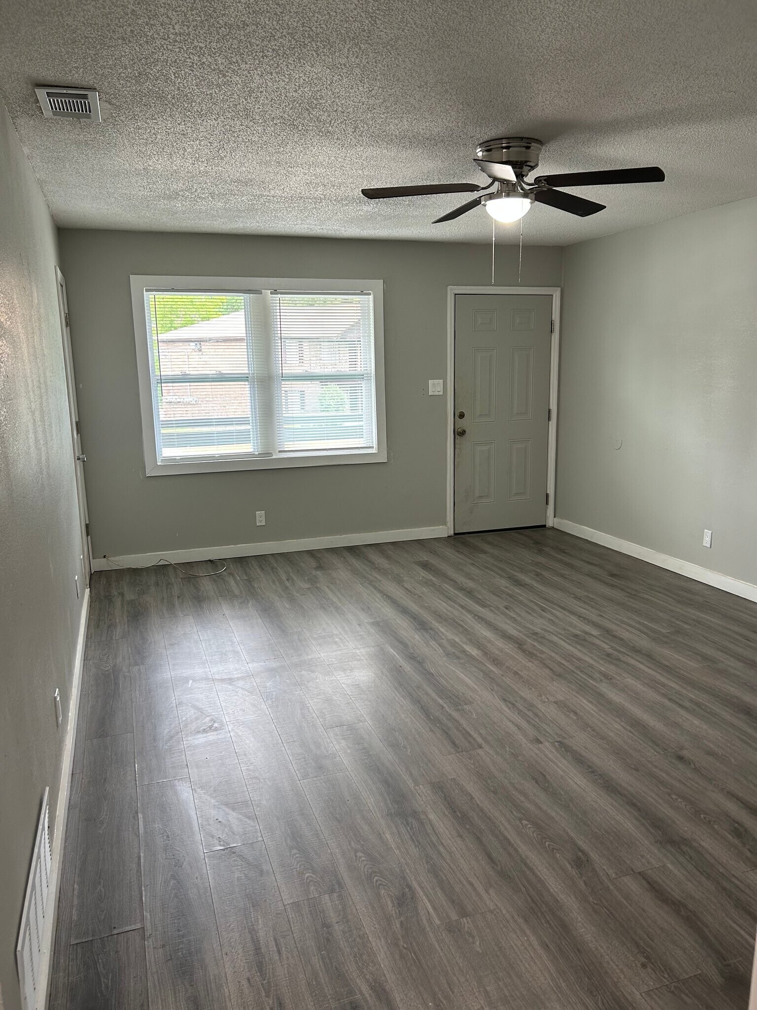 Building Photo - 2508 Oak Forest Dr