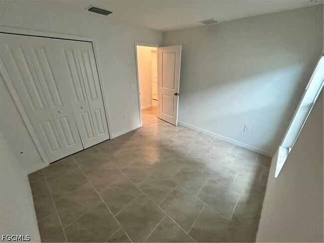 Building Photo - 19872 Green Pasture Rd