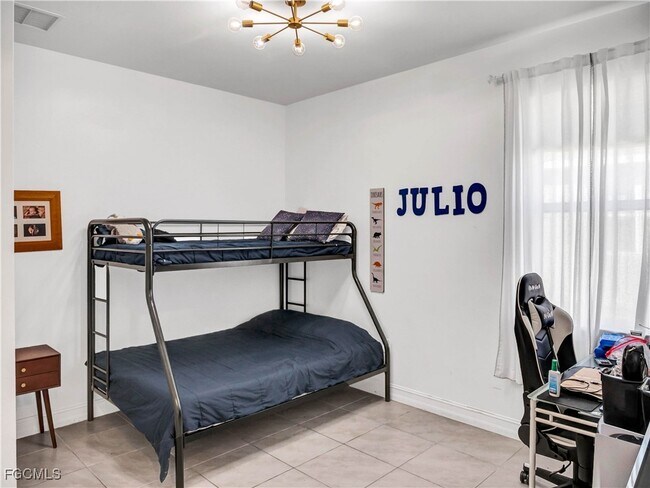 Building Photo - 3242 Baravaldo Cir