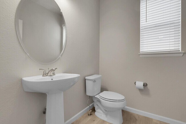 Building Photo - 23895 E Rocky Top Pl