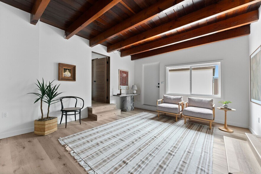 Building Photo - 5192 Orange Pl