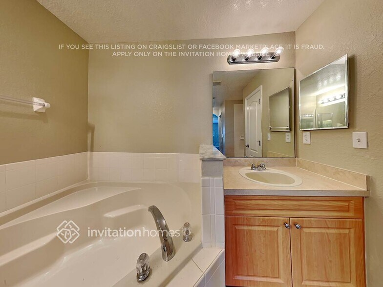 Building Photo - 199 Athabasca Dr