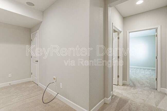 Building Photo - 7823 S Quantock Way