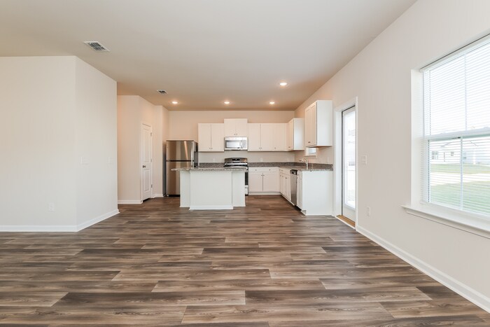 Building Photo - 208 Parkwood Vista Way