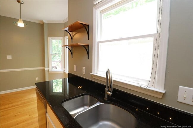 Building Photo - 109 Candy Apple Ct