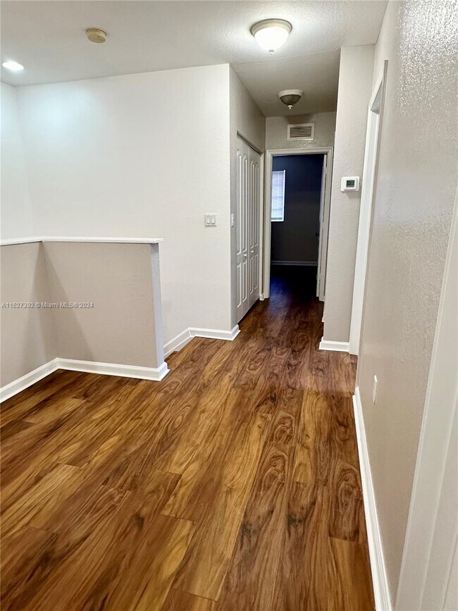 Building Photo - 21429 NW 13th Ct