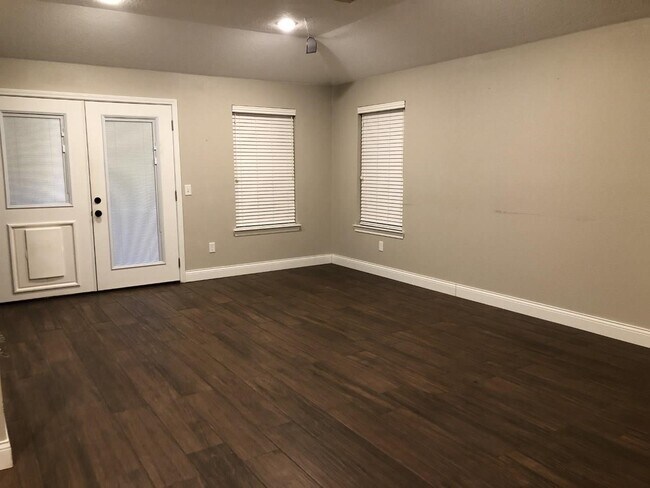 Building Photo - 6315 Canyon Rock Way