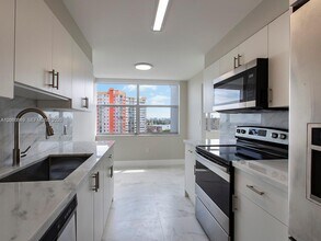 Building Photo - 1200 NE Miami Gardens Dr