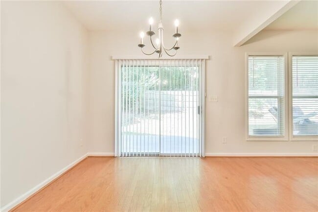 Building Photo - 2694 Winslow Ridge Dr NE