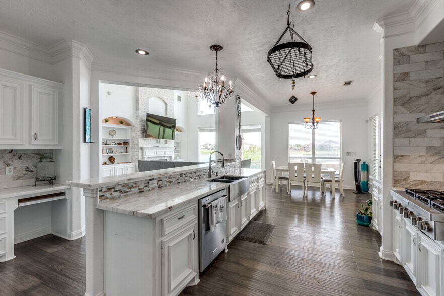 Building Photo - 8 Cypress Point Ct