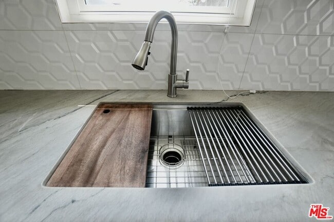 Building Photo - 5216 Navarro St