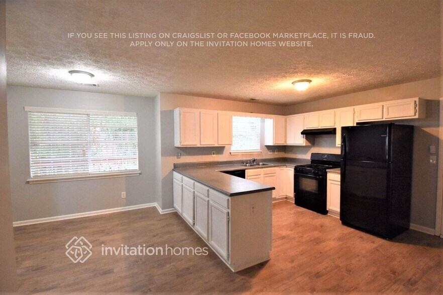 Building Photo - 210 Enon Ct SW