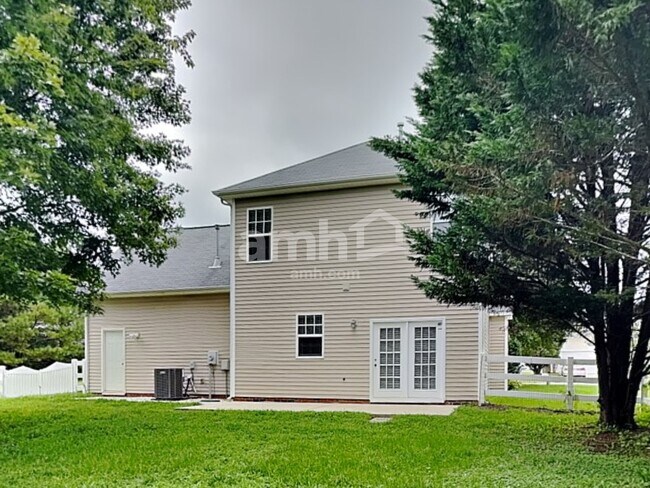 Building Photo - 4003 Semmes Ln