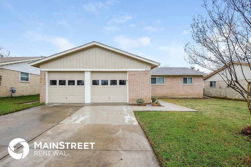 Building Photo - 1006 Bunn Dr