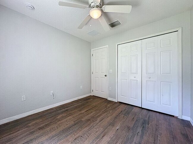 Building Photo - Great Home in Village 7 Poinciana