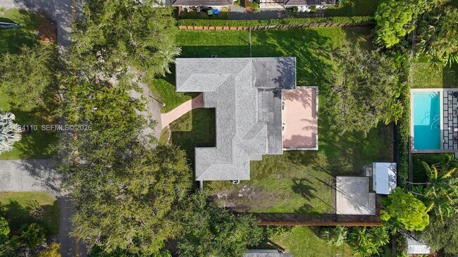 Building Photo - 6110 SW 79th St