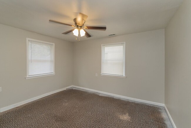 Building Photo - * Section 8 Voucher Welcomed* $1,000 - Just Updated 2 bed/1 bath house for rent Augusta!!!