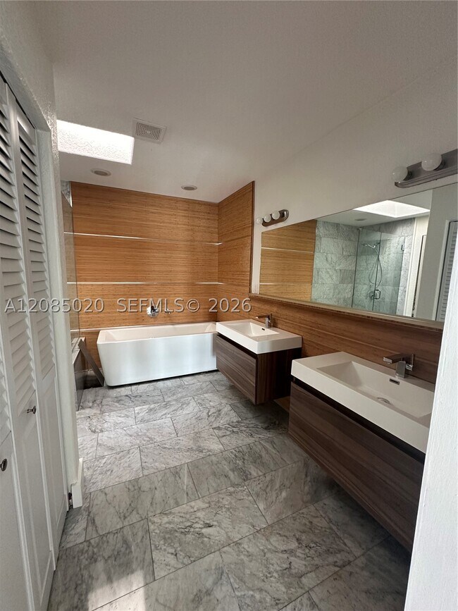 Building Photo - 14609 SW 143rd Ct