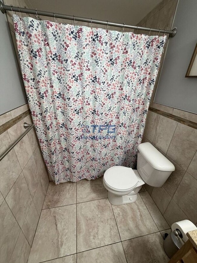 Building Photo - 142 Ripley Pl