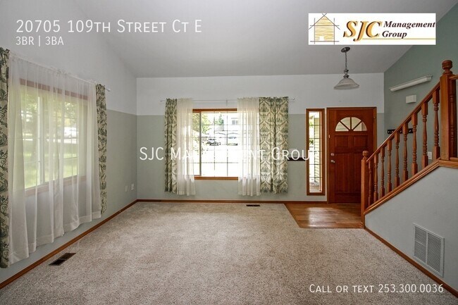 Building Photo - Beautiful 3 bedroom, 2.5 bath, 1800 sq ft ...