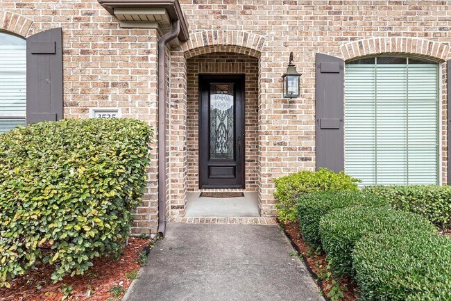 Building Photo - 3525 Windrose Dr